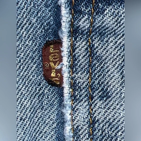 Vintage 1980s Red Tag Levi Jeans 32 x 30 - Picture 7 of 13